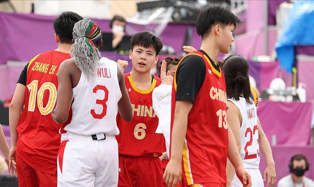 [NBA]卡鲁索手感火热 三分线外手起刀落